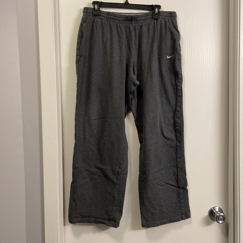 Nike lounge pants